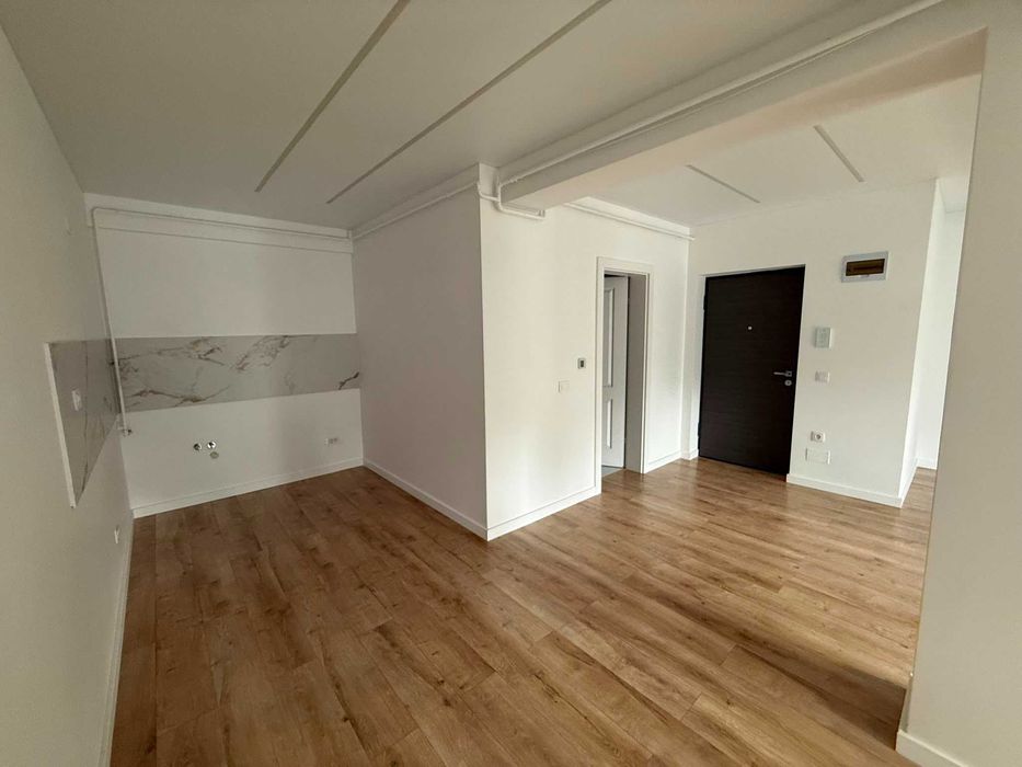 Vând 2 apartamente 2 camere / intabulate / parcare inclusă / etaj 1 / Rediu / Iasi