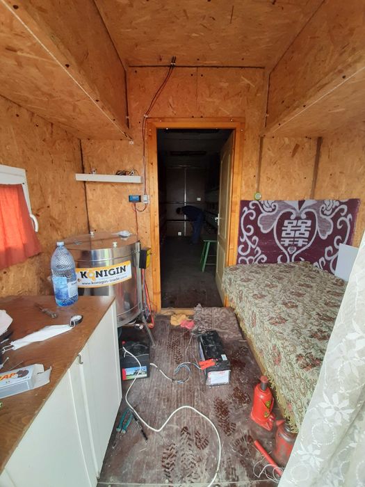 Vand remorca apicola