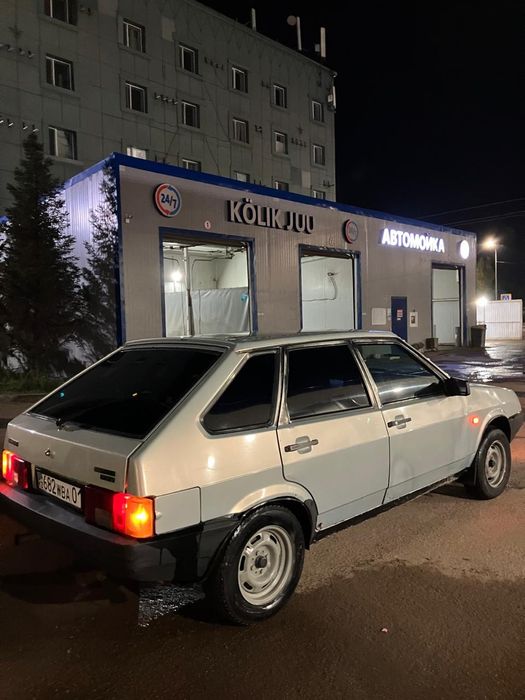 Машина ВАЗ автомобиль