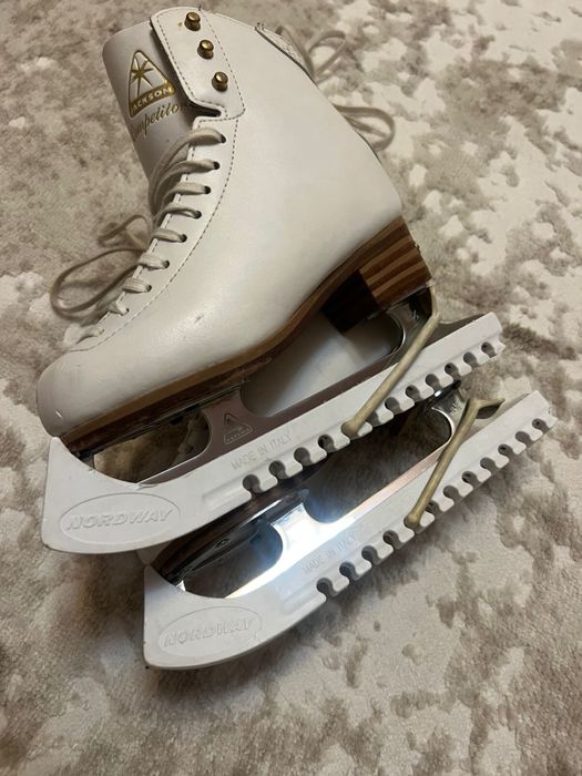 коньки для фигурного катание