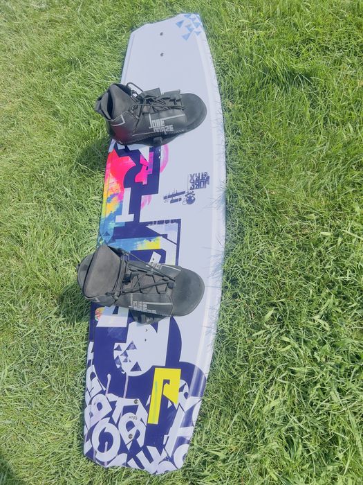 Продам доску для вейкборда