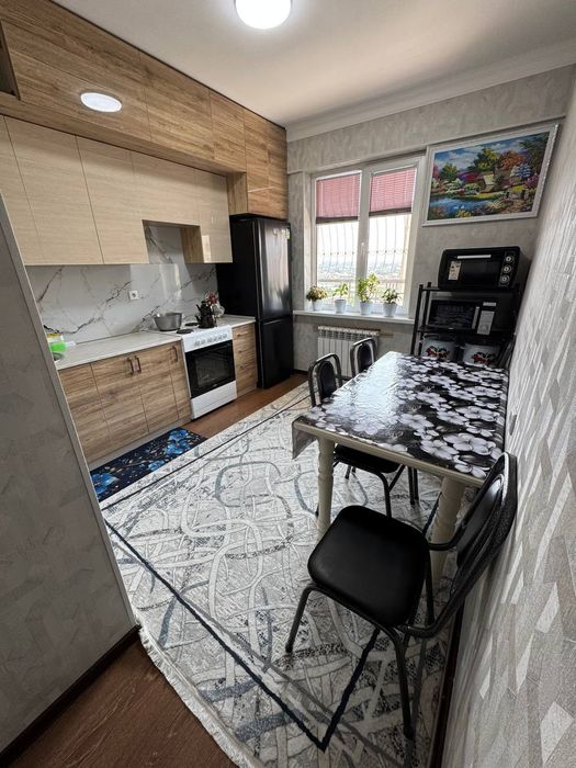 Продаётся квартира 4 комнатная в шайхантахуроском районе