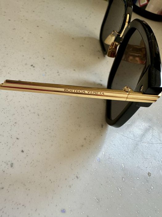 Оригинални дамски слънчеви очила BOTTEGA VENETA BV1083SA-001