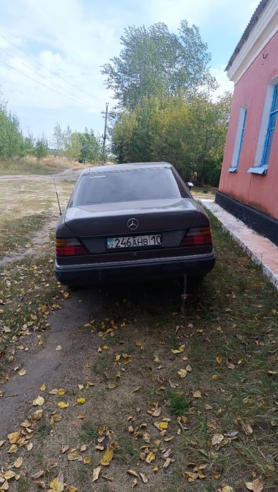 Продам Мерседес W124
