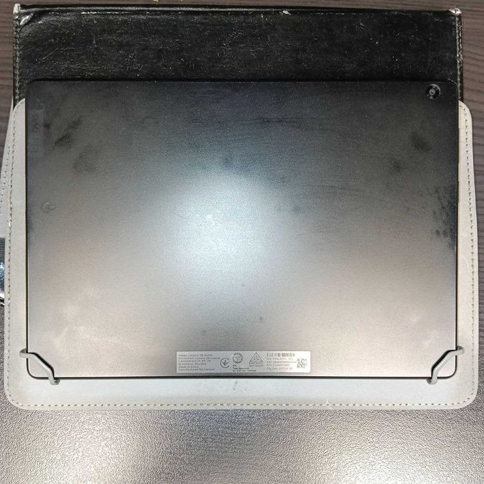 Таблет Lenovo Tab TB-X505L – 10.1” | LTE | С калъф и зарядно
