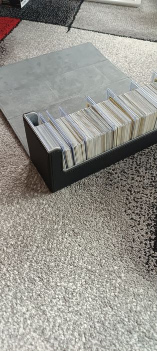 Кутия за събиране на карти