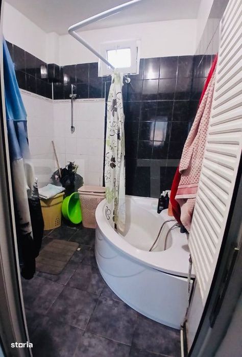 Casa cu 3 camere, 112 mp, 720 teren, zona Micro I