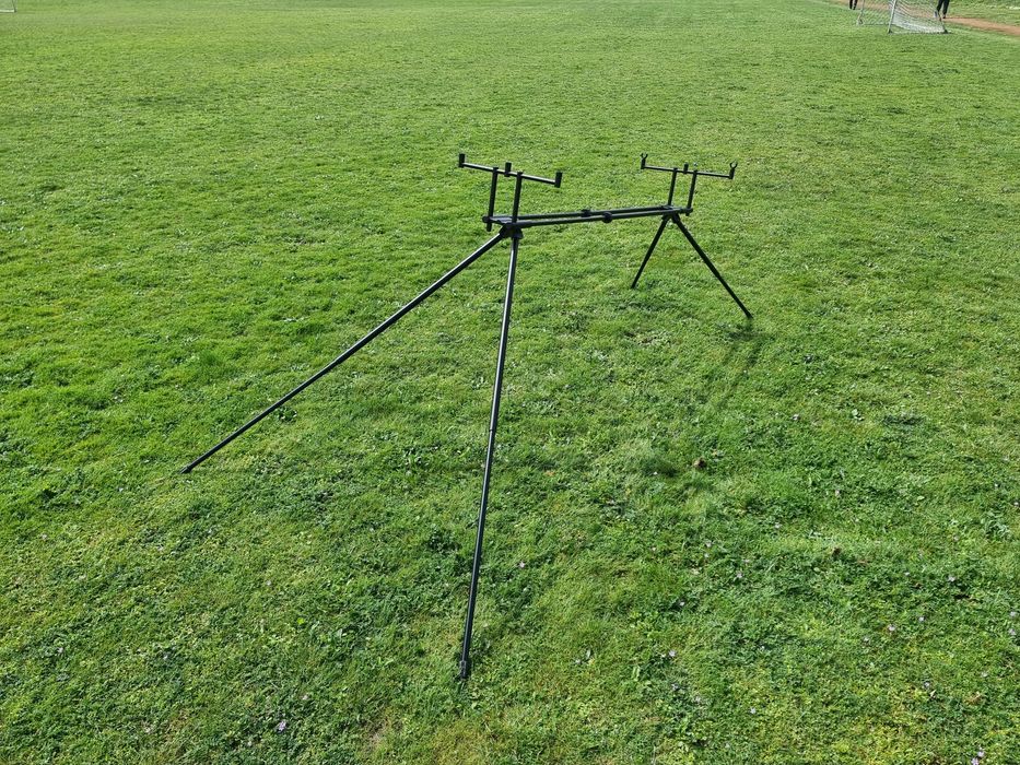 Шаранджийска стойка Delphin RPX-4 + 2 комплекта крака