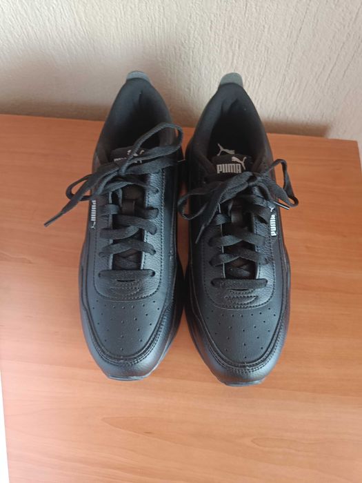 Продавам маратонки