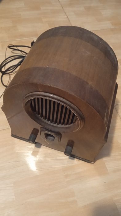 Radio retro englezesc, vintage, functionabil, original