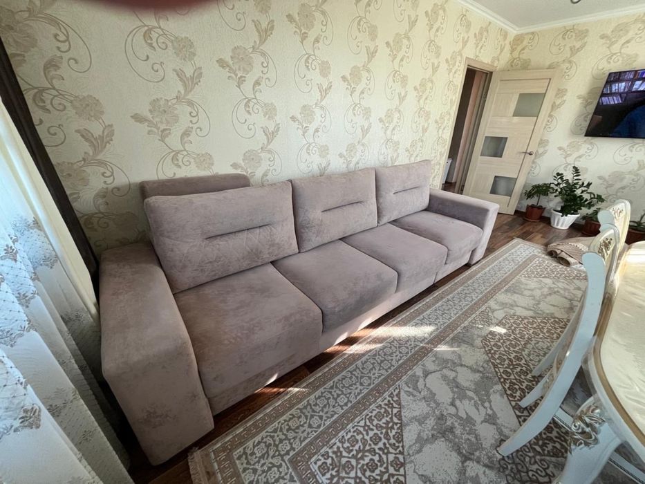Продам диван в хорошем состоянии