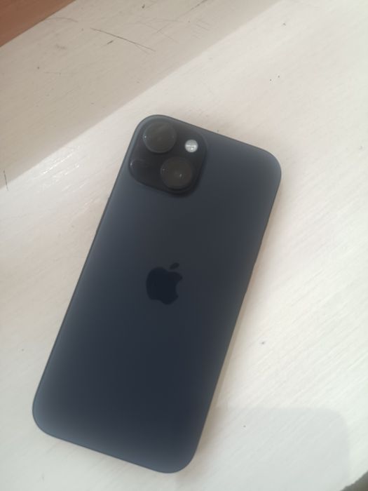 Продам Iphone 15