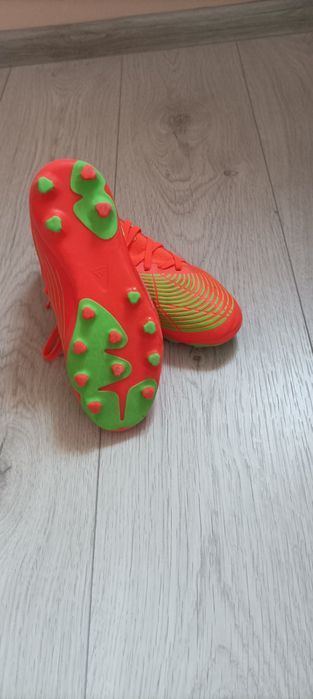 Детски бутонки и стоножки