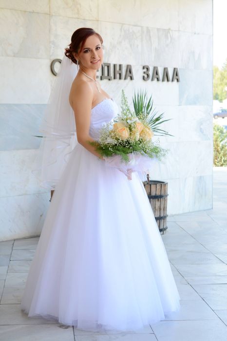 Булчинска рокля запазена