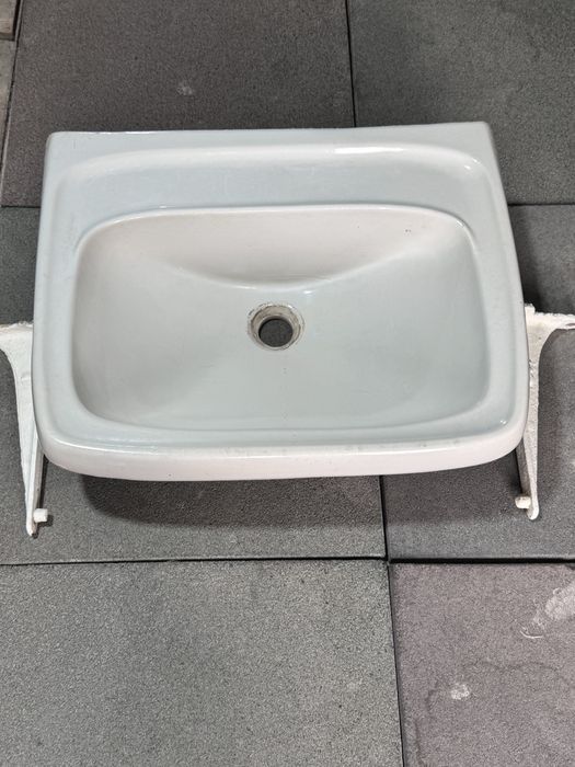 Раковина продается