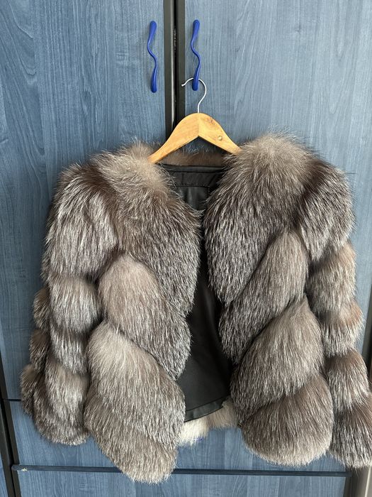 Haina din blană naturală de vulpe argintie