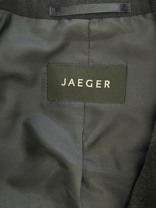 Palton Jaeger din lână – stil clasic, dublu rând de nasturi