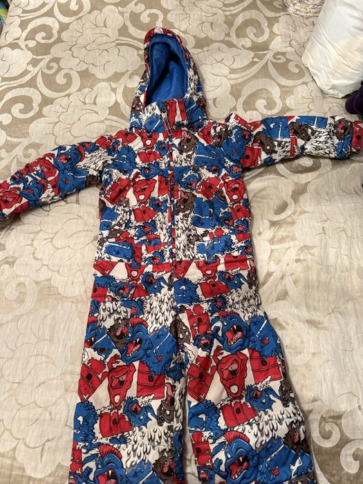 Ски гащеризон Burton  размер 4Т ,подходящ за дете от 04-06 години