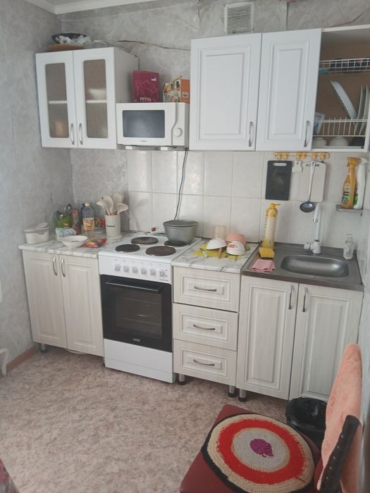 Сдам 1 ком квартиру 130 000 + ком услуга