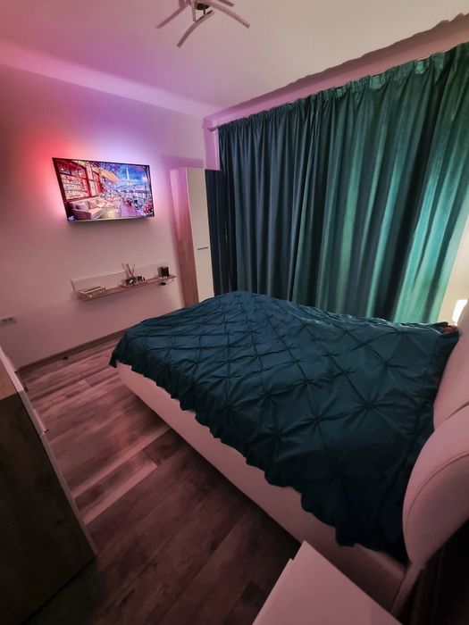 Apartament 3 camere - semidecomandat - etaj 1 - Micro 17