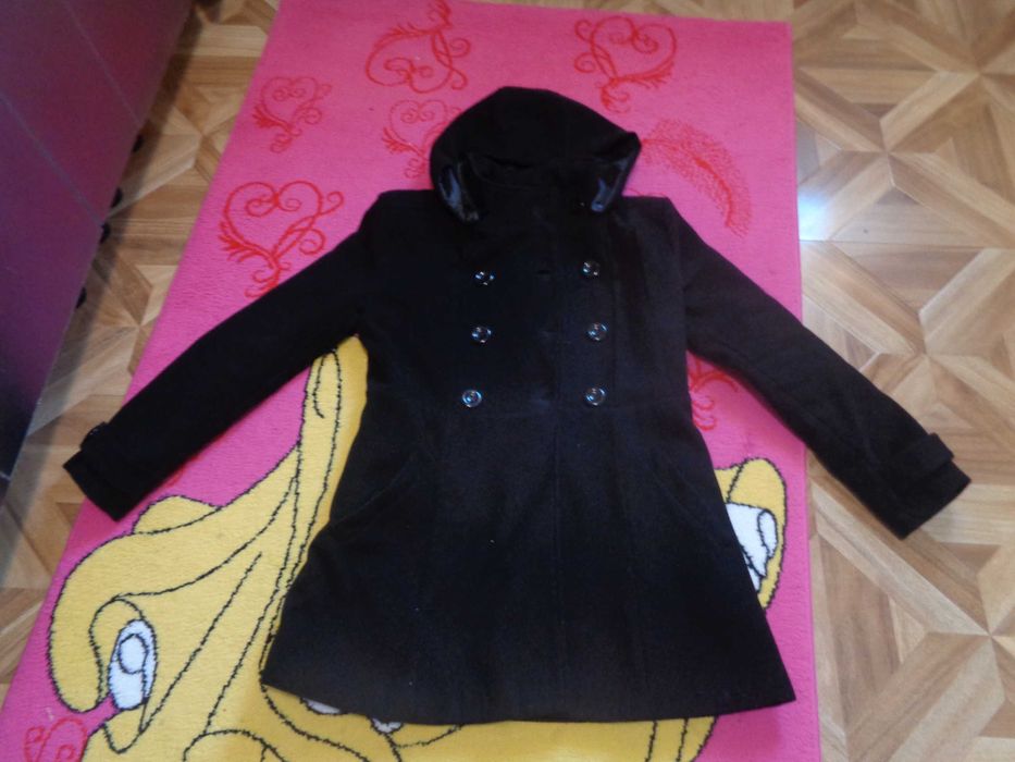 Vand palton de dama 3.