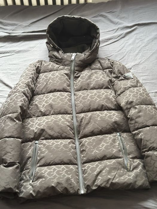 geaca de iarna Guess XXL