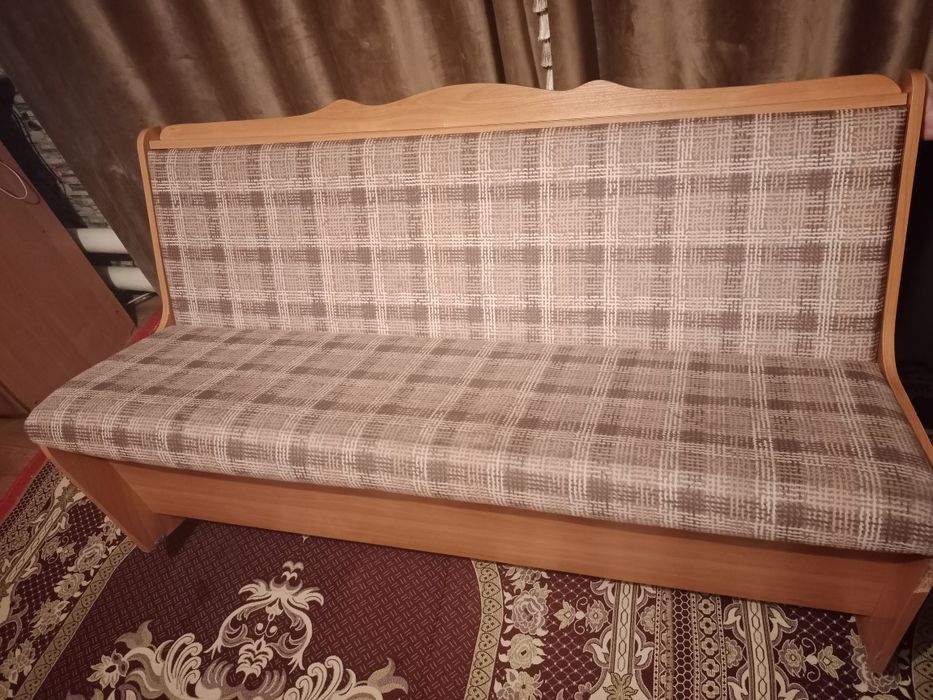 Продам уголок без стола