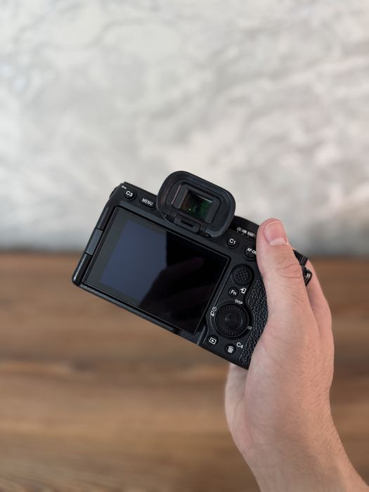 Sony A7IV в отличном состояний