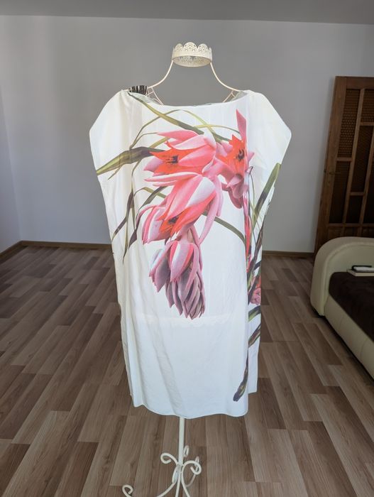 Rochie mătase cu aplicații