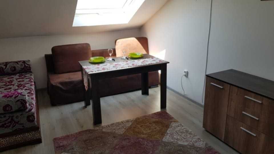 Дава се под наем Ателие в Шумен, 2-ри корпус - 42 кв.м за 244.8 € - Снимка #12