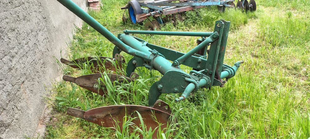 Tractor universal 650