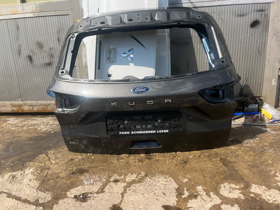 Капак/багажник Ford Kuga 2023-