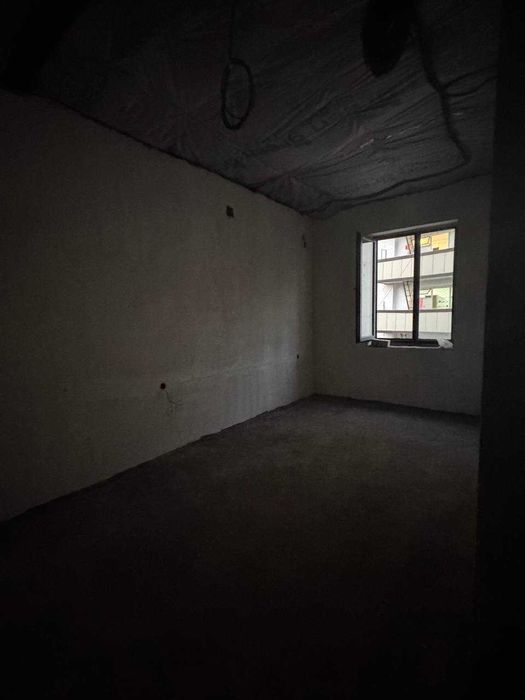 Янги кадастрли 2 хонали квартира, Новостройка (ғиштли ) Кадастри бор!