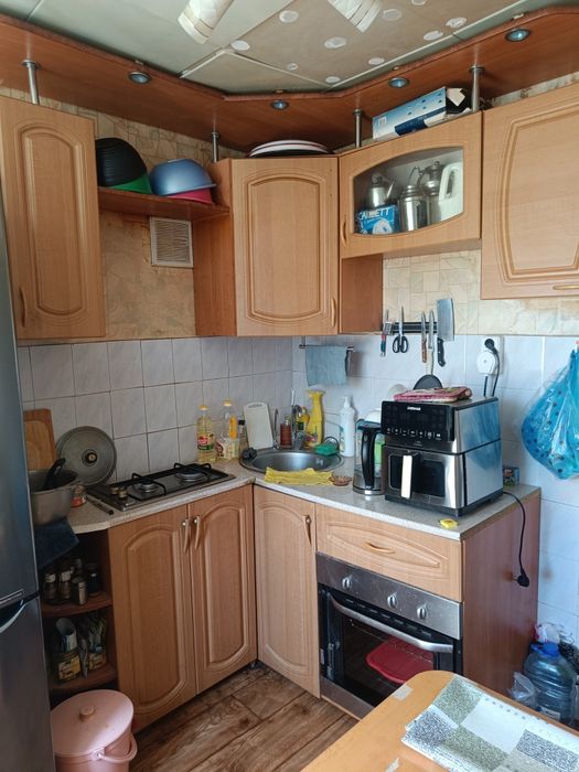 Кухонный гарнитур с техникой