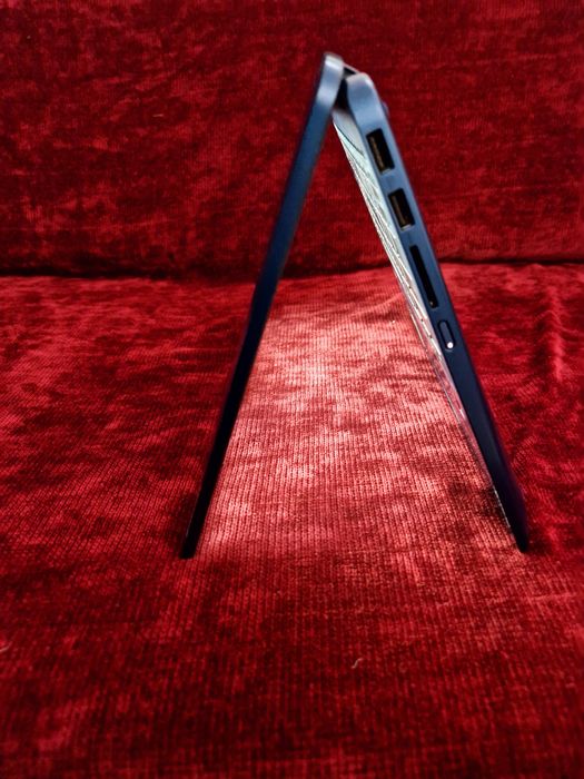 Laptop Lenovo Slim IdealPad 2 în 1