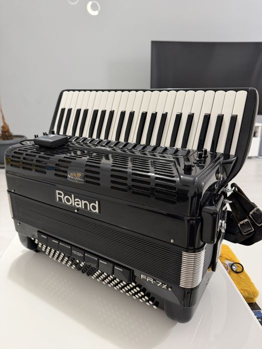 Acordeon Roland Fr7X
