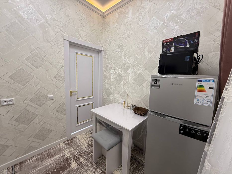 Сдается 1 х комнатная квартира на 4 этаже Крытый рынок 300$