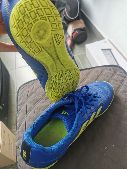 Papuci Sport de sală Adidas Sala