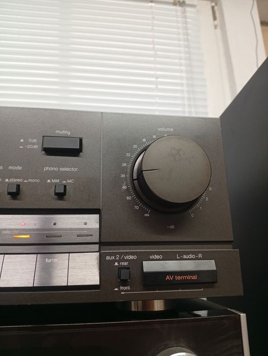 Усилвател TECHNICS SU-V7X