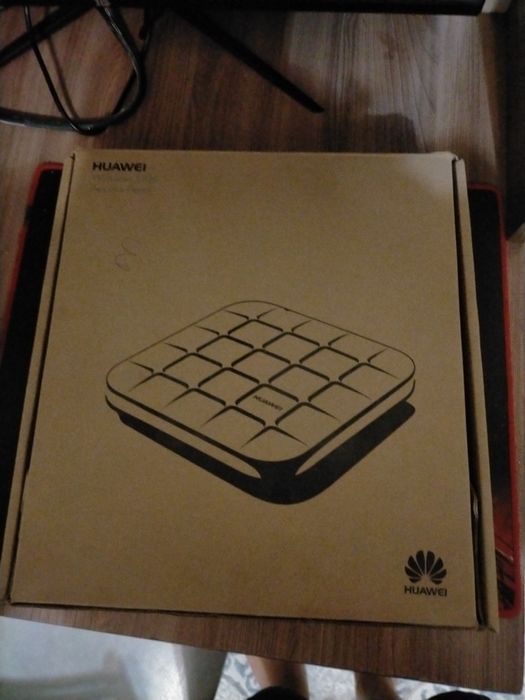 Роутер хуавей абсолютно новый