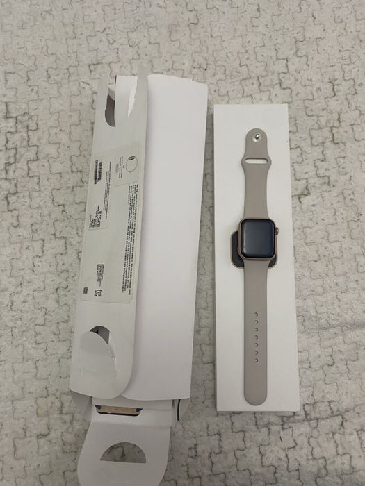 Apple watch se 40 мм