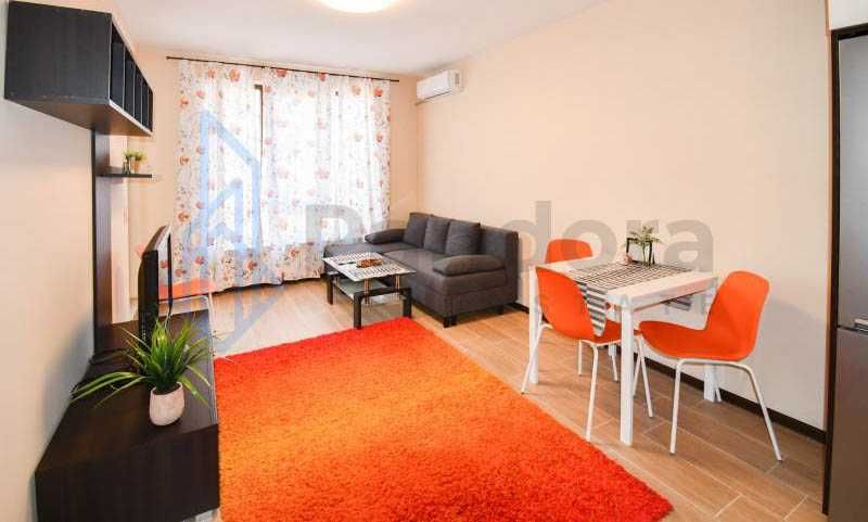 Двустаен апартамент под наем в кв. Младост 4