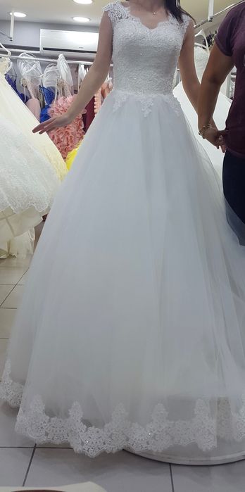 Нова булчинска рокля