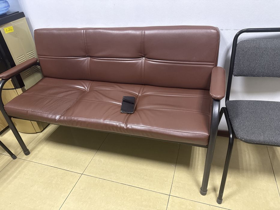 Продам офисную мебель