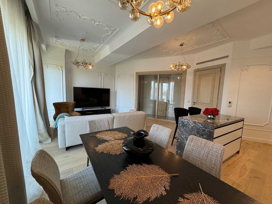 Дава се под наем Двустаен апартамент в София, Изток - 80 кв.м за 270 € - Снимка #1