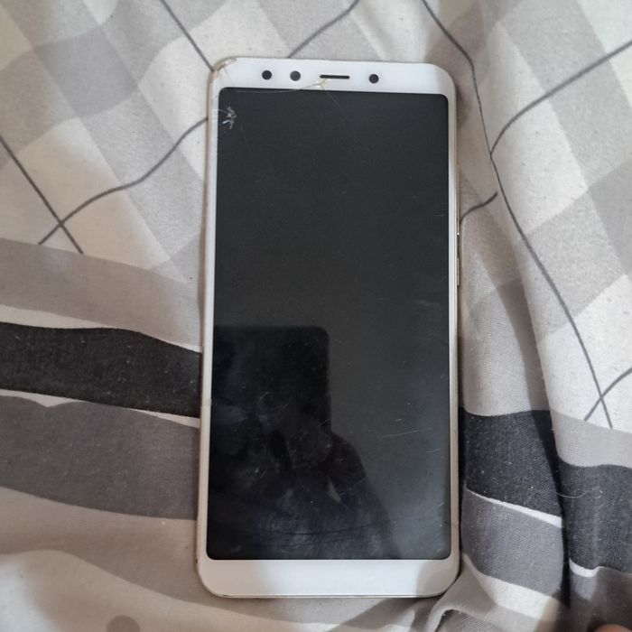 Продам телефон  25 000 торг