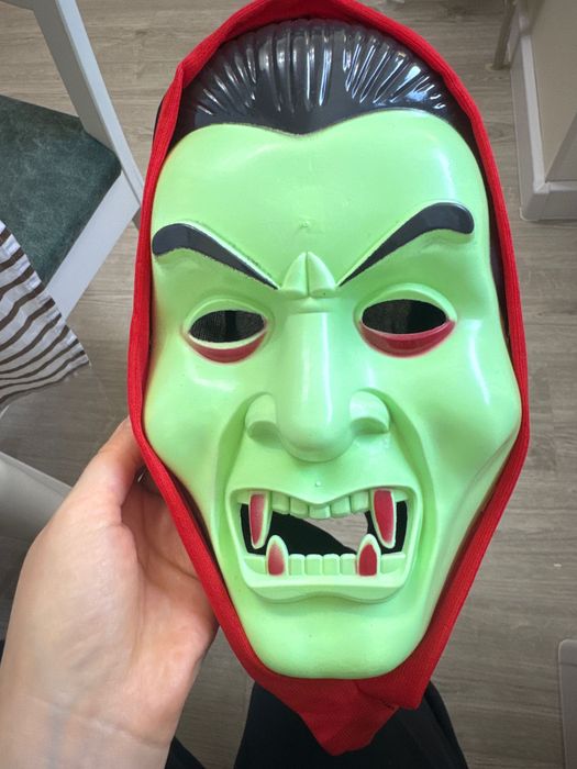 Маска карнавальная