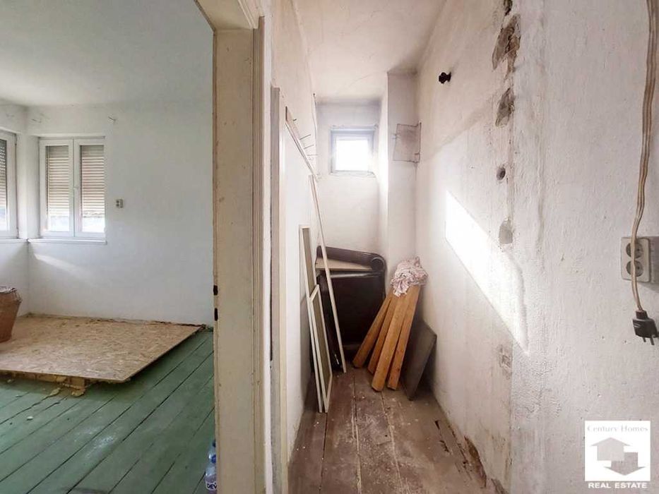 Продава се Етаж от къща в Велико Търново, Център - 49 кв.м за 1694 €/кв.м - Снимка #8