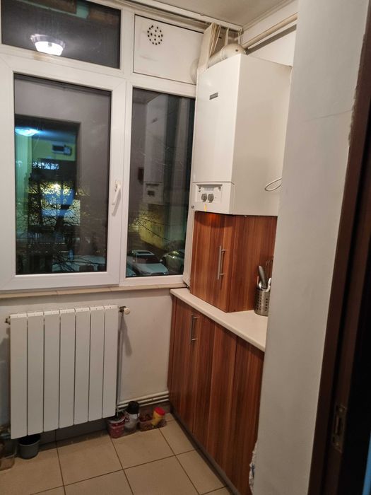 Inchiriez 3 camere