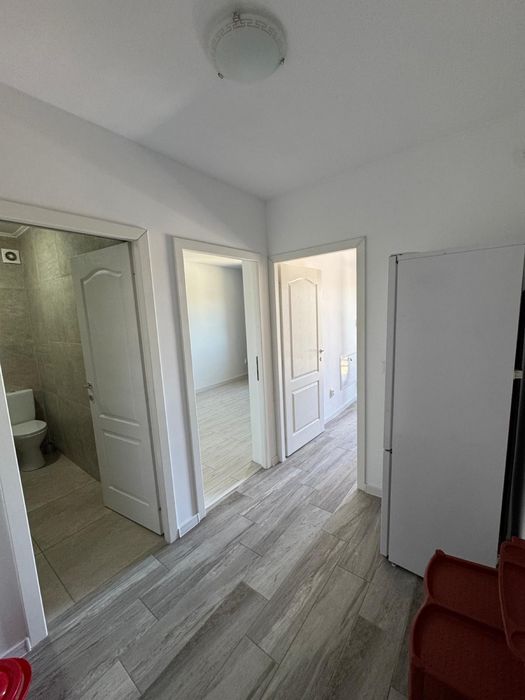 PF inchiriez apartament